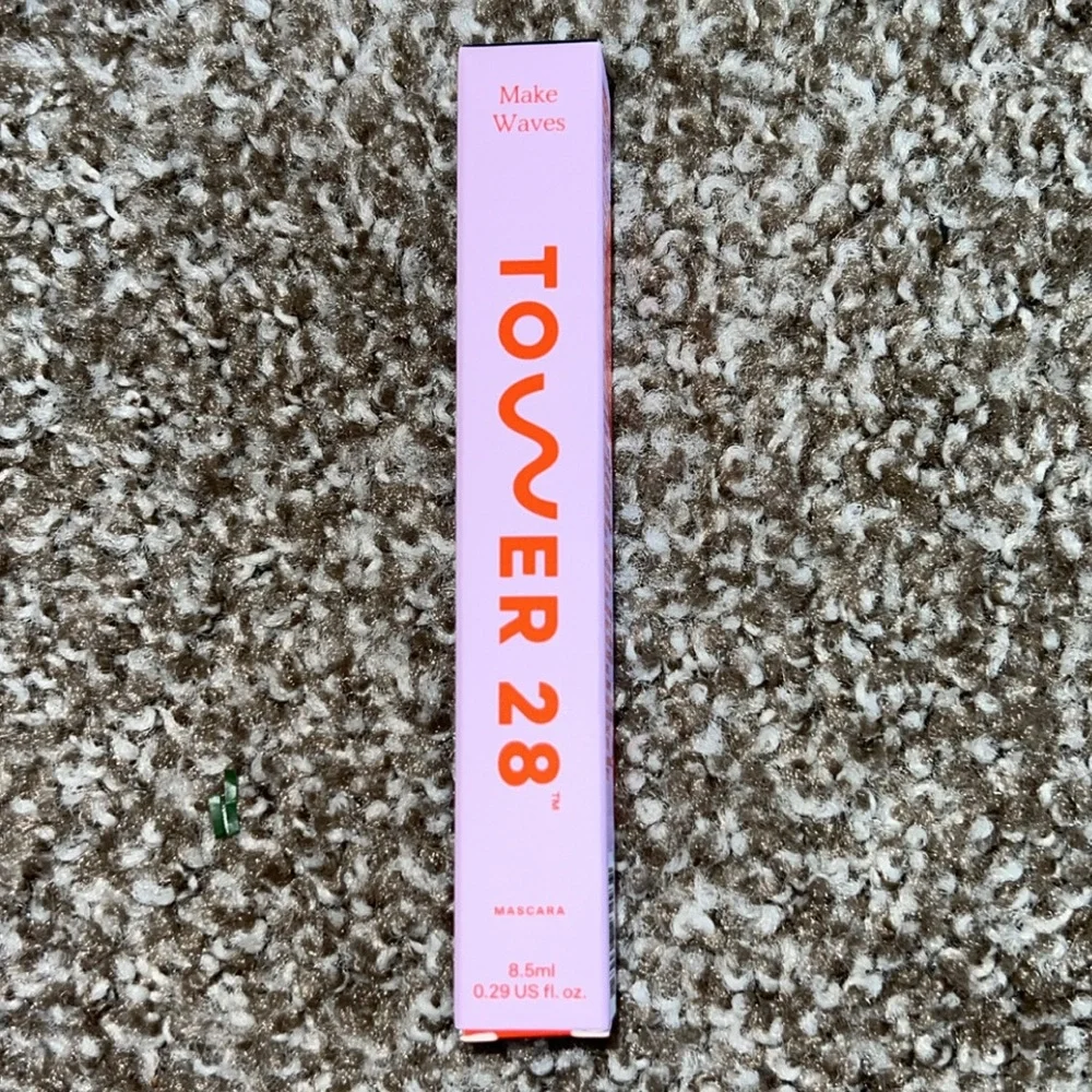 NWT tower 28 make waves mascara